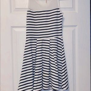 Stripped dress with mesh sleeves